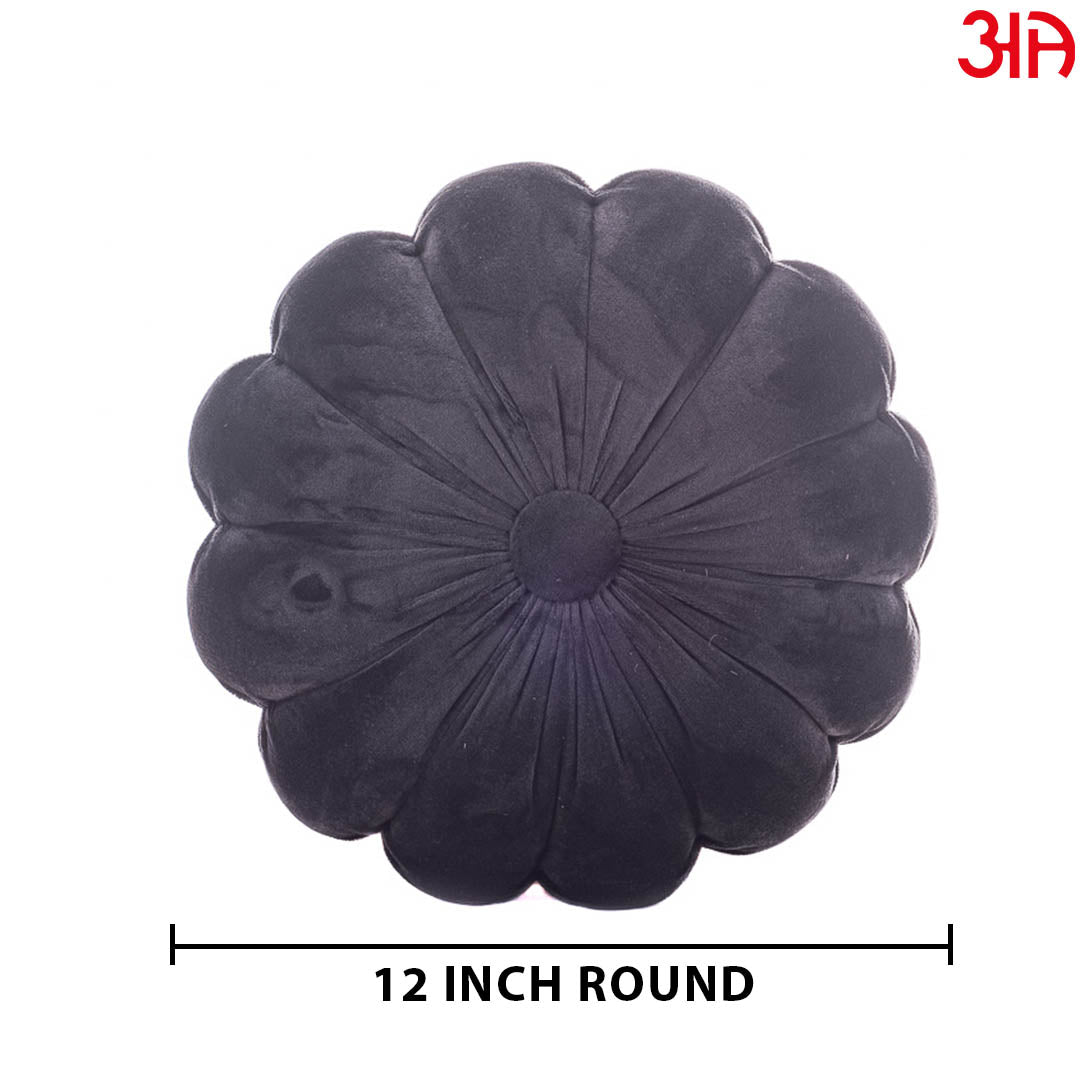 Petal Round Cushion With Filler