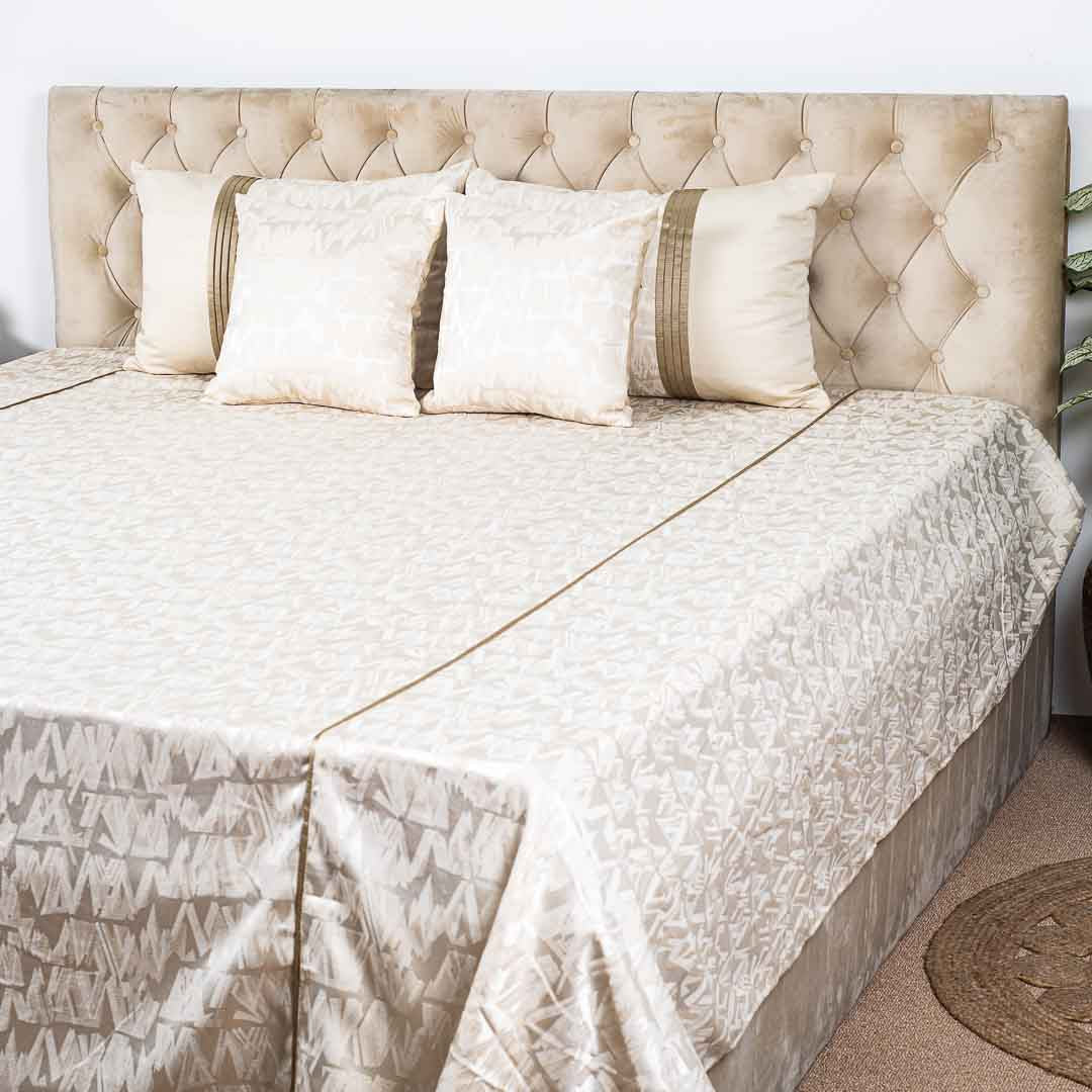 Premium Beige Scribble Design Bedcover Set