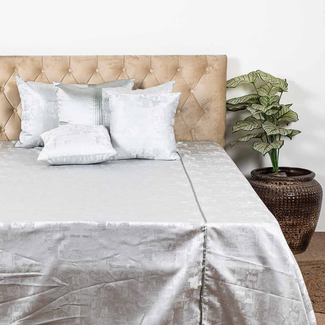 Silver Beick Design Bedcover Set
