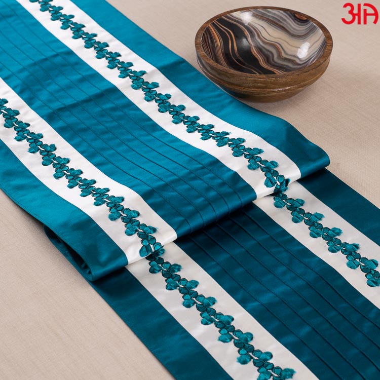 Blue And White Oriental Table Runner (13x48) Inch