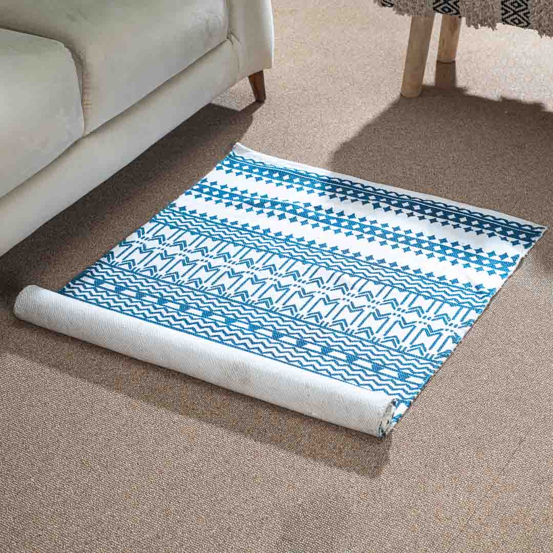 Premium Blue- White Rug Design Two 74x144 cm