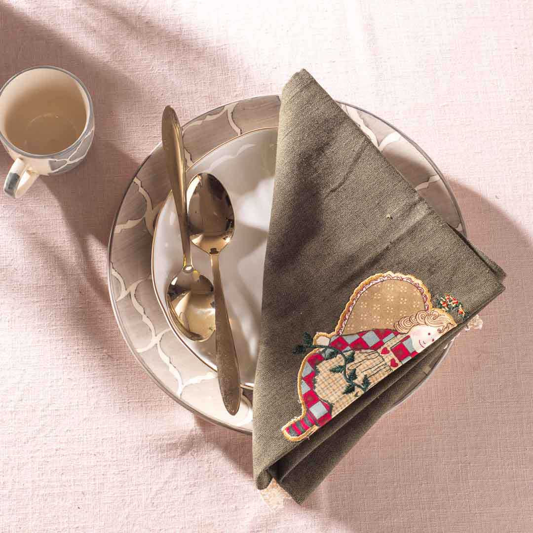 Premium Doll Embroidery (03 pcs set) Napkin