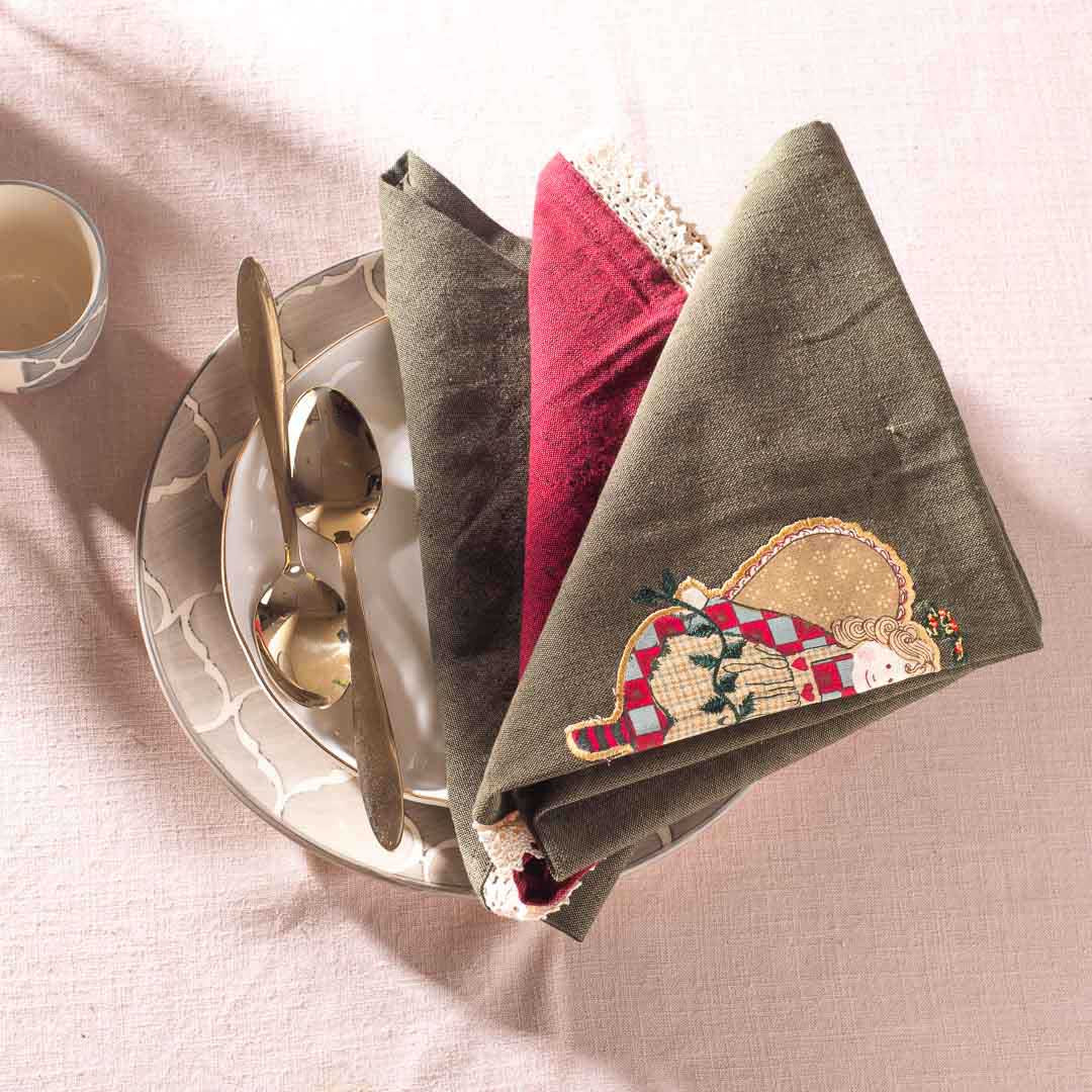 Premium Doll Embroidery (03 pcs set) Napkin