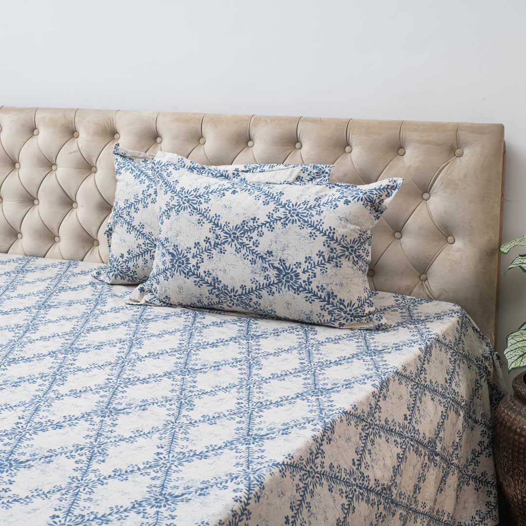 Premium White Multi Corsika (1+2) Bed Cover Design Thirteen