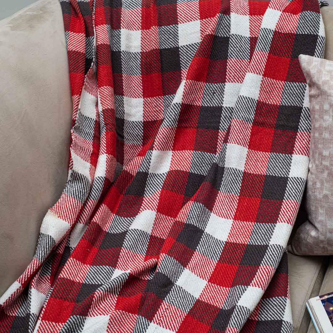 Classic Red Check Cozy Sofa Throw