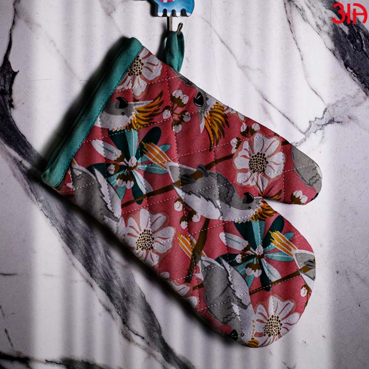 Cockatoo Bird Design Cotton Microwave Gloves