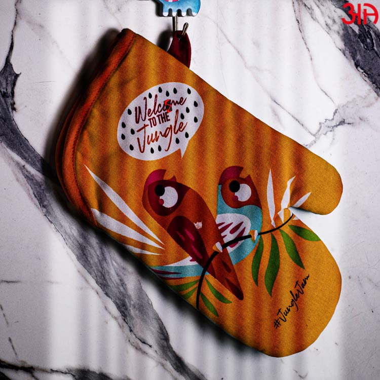 Chirping Birds Cotton Microwave Gloves
