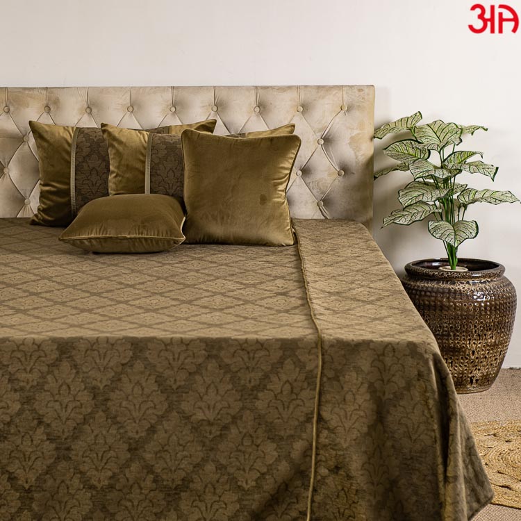 Brown/Mehndi Colour Textured King Size (100x108)-Inch Bedcover Set (1+2+2)