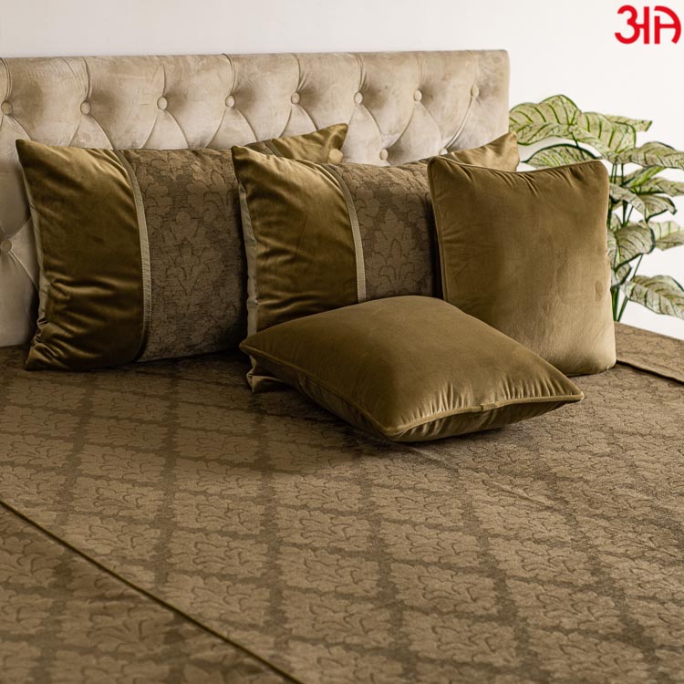 Brown/Mehndi Colour Textured King Size (100x108)-Inch Bedcover Set (1+2+2)