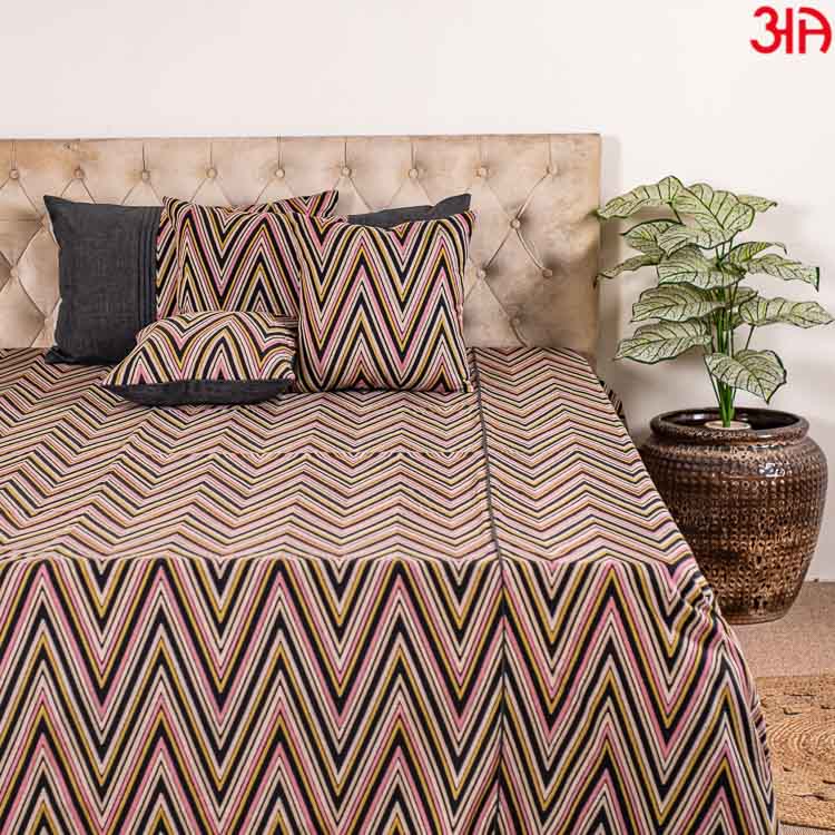 Black Cotton King Size (100x108)-Inch With Abstract Work Bedcover Set (1+2+2)