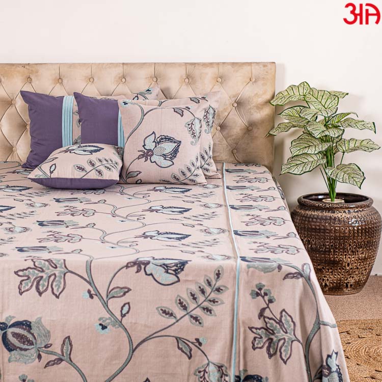 Beige Cotton King Size (100x108)-Inch Bedcover Set (1+2+2)