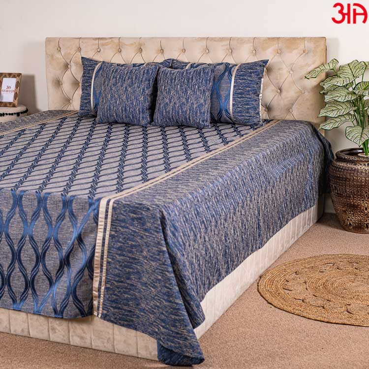 Blue Jacquard King Size (100x108)-Inch Bedcover Set (1+2+2)