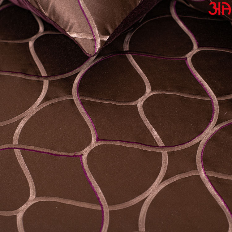 Textured King Size (100x108)-Inch Bedcover Set (1+2+2)