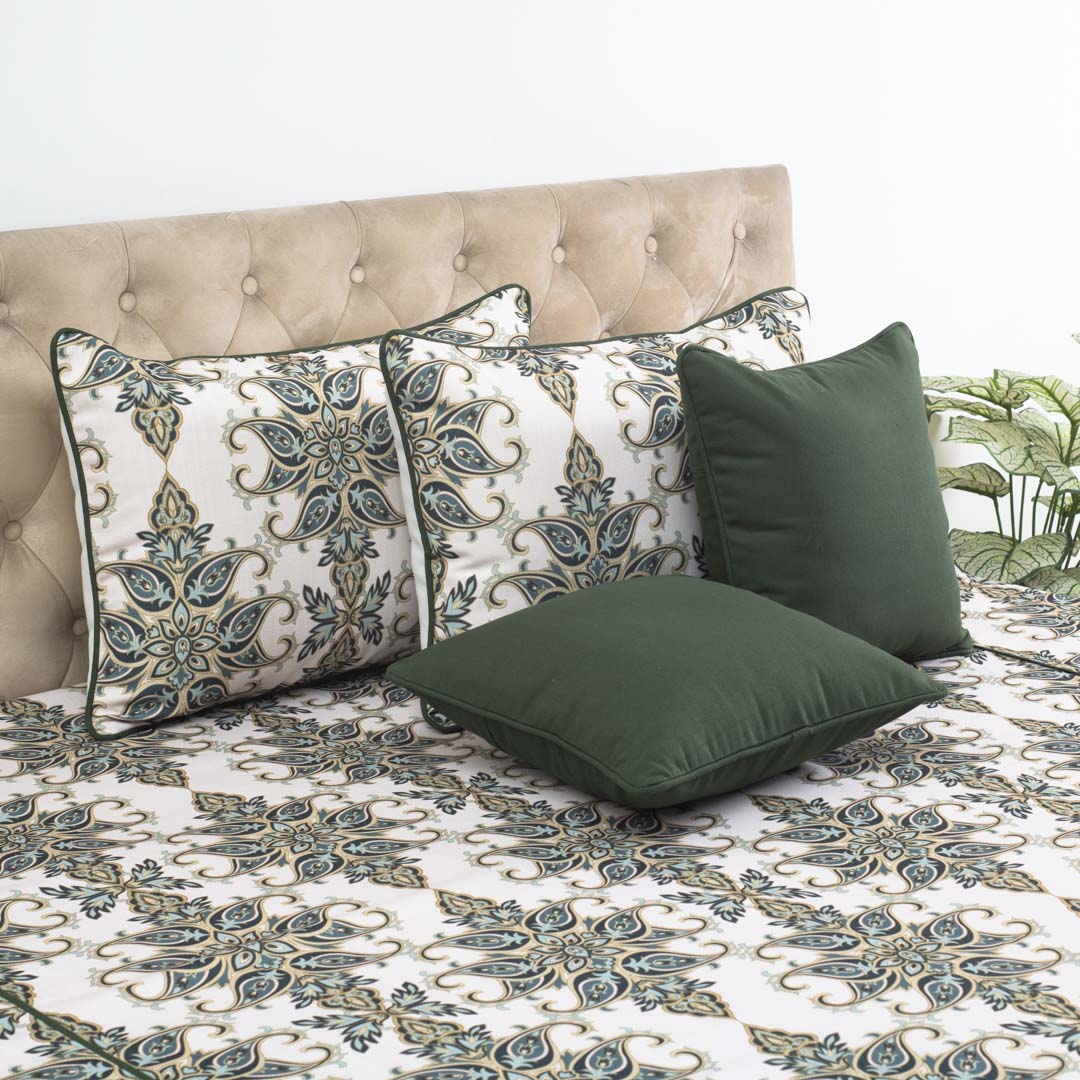 Classic Ornate Motif Cotton Bedcover – 108×108″| Design 11