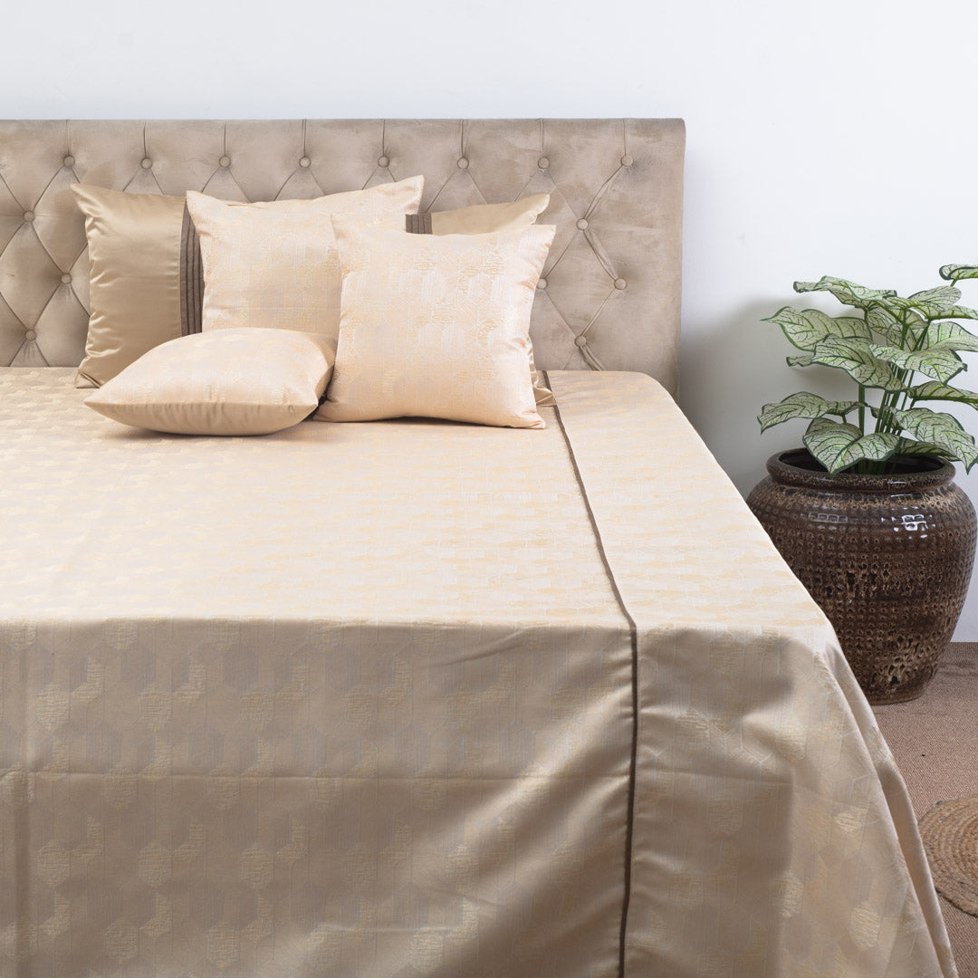 Ivory Luxe Textured Jacquard Bedcover β 100Γ108β³ | Design 34