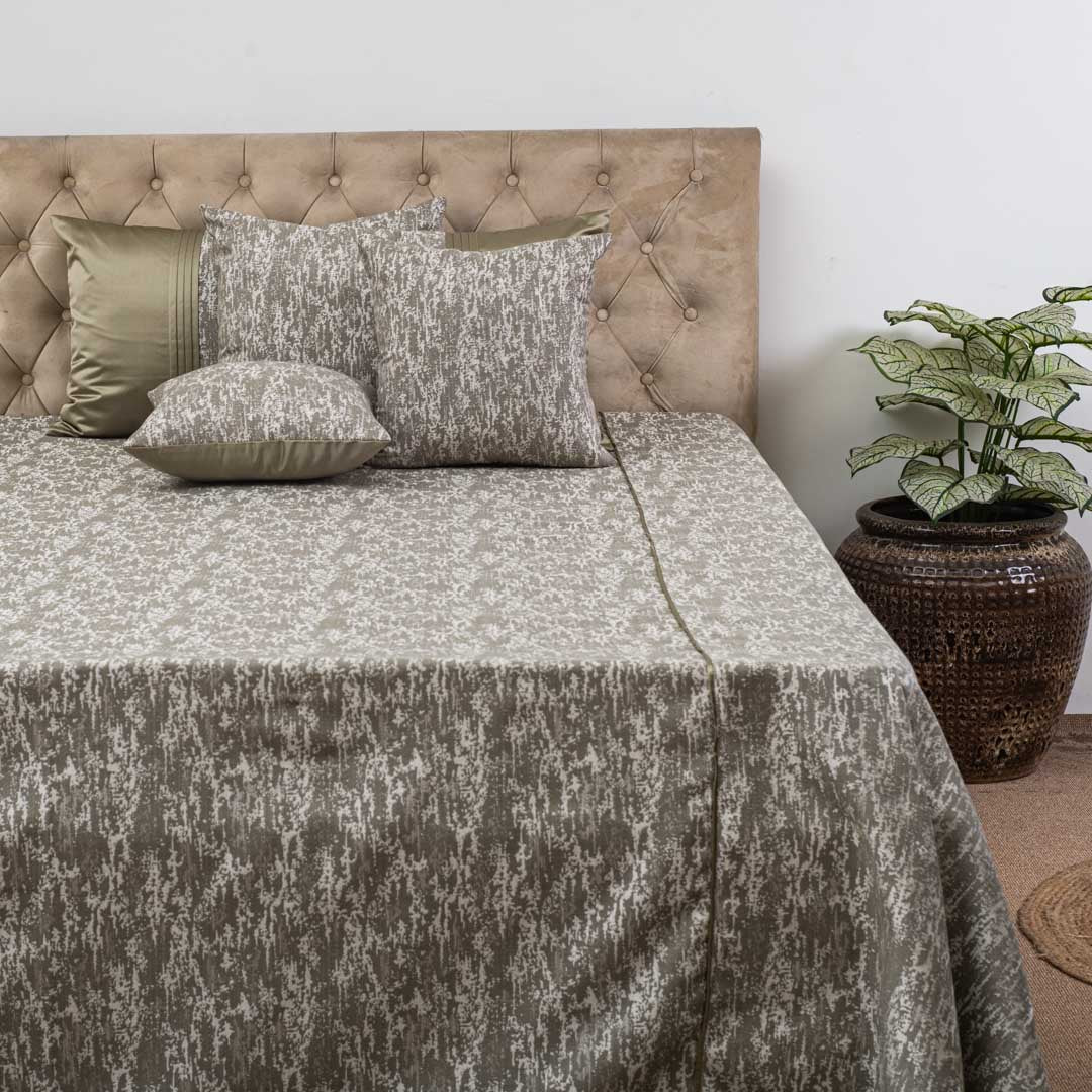 Textured Stone Jacquard Bedcover β 100Γ108β³ | Design 4