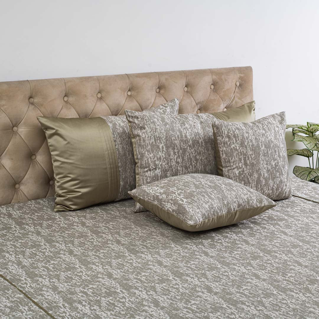 Textured Stone Jacquard Bedcover β 100Γ108β³ | Design 4