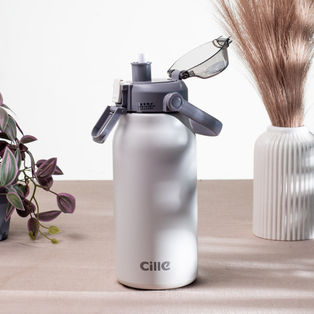 Anti-Rust Metallic Flask – 1.3L-31×10 cm