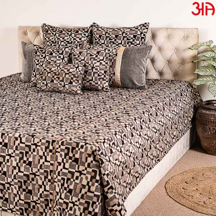 Chennile King Size (100x108)-Inch 8 Pcs Bedcover Set (1+2+2+2+1)