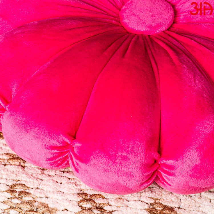 Petal Round Cushion With Filler
