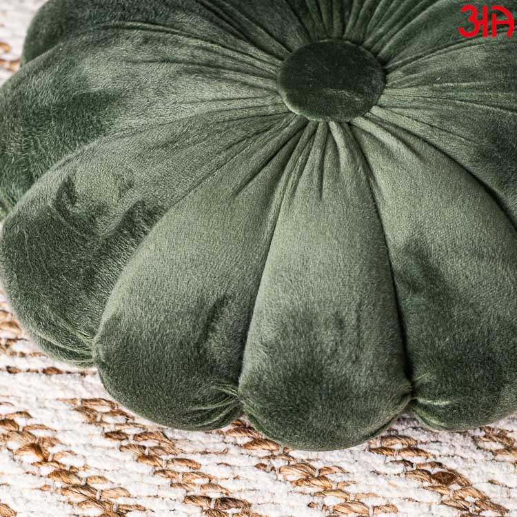 Petal Round Cushion With Filler