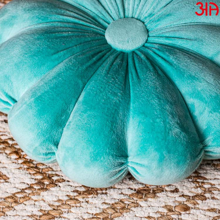 Petal Round Cushion With Filler