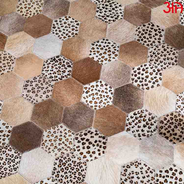 Contemporary Leather Carpet (4x6) Feet