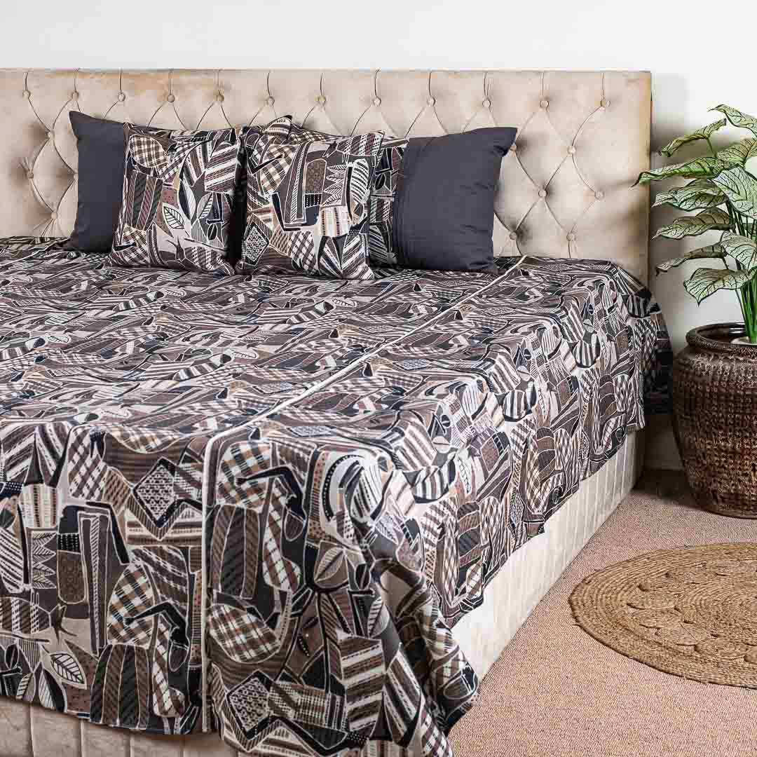 Brown Forest King Size (100x108)-Inch Bedcover Set (1+2+2)