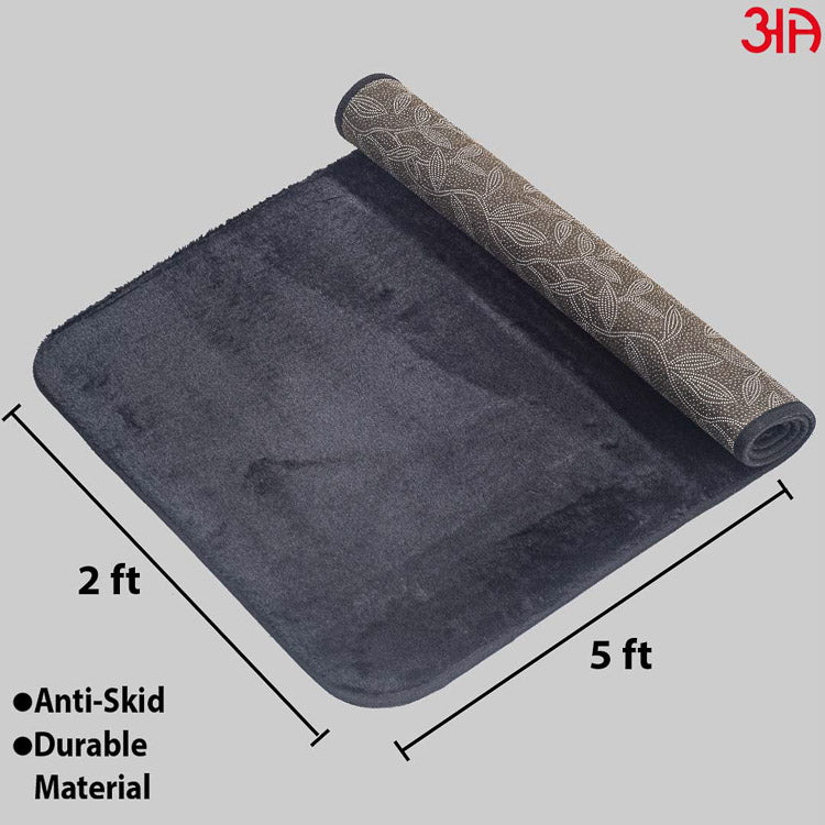 black long carpet 5 feet