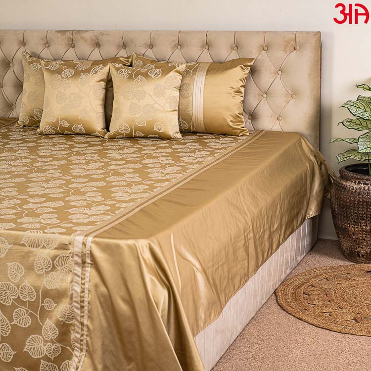 jacquard mix beige bedcover 4
