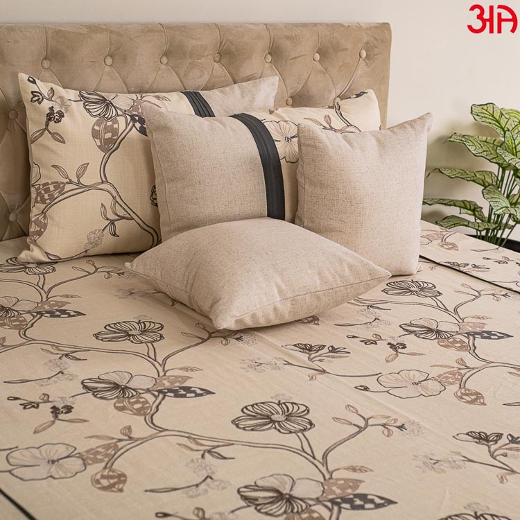 brown jacquard mix bed cover2