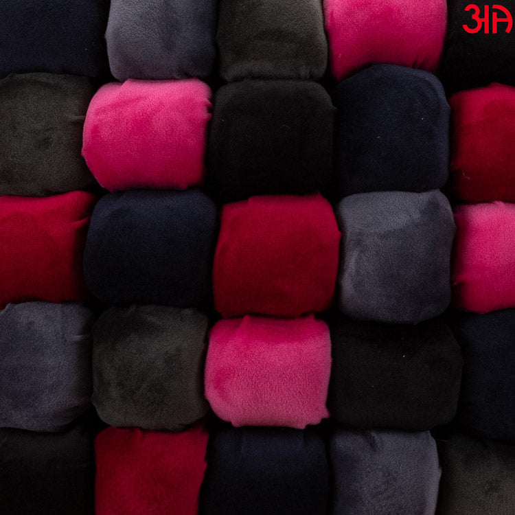 black bubble velvet cushion3