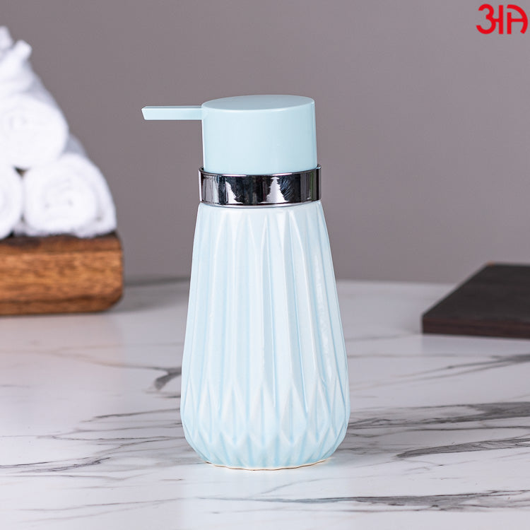 blue stripe soap dispenser2
