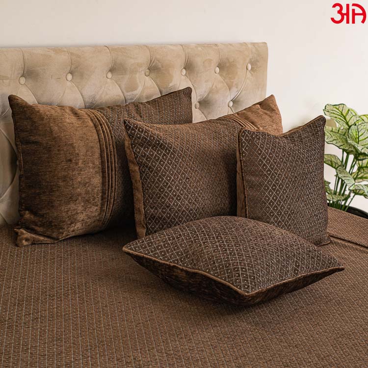 brown diamond printed bed cover2