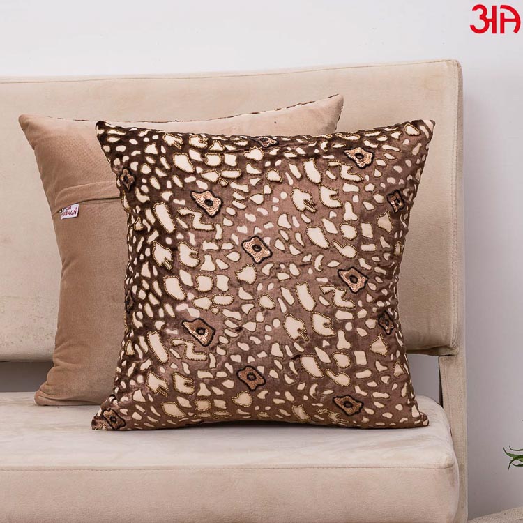 leopard skin brown cushions