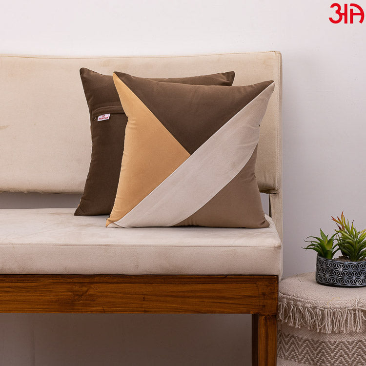 brown triangle block cushion2