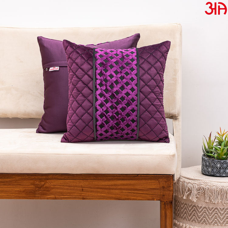 purple coin design cushion2