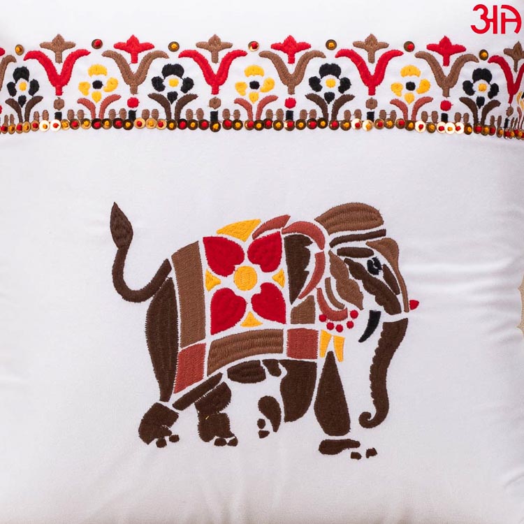 elephant embroidery cushion white3
