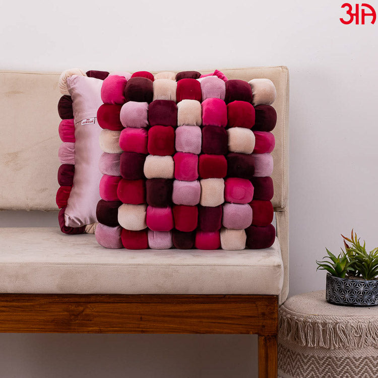 fuchsia bubble velvet cushion2