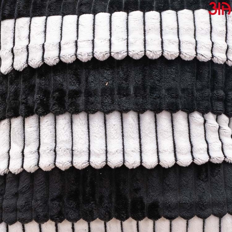 white black Fur Stripe Cushion Covers3