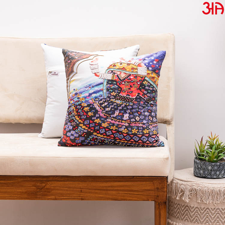 ghoomar design cushion2