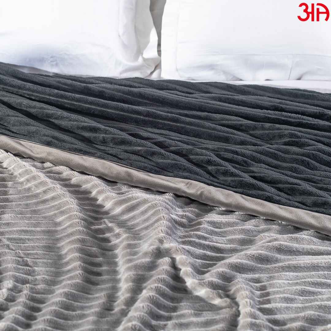 grey black AC Comforter5