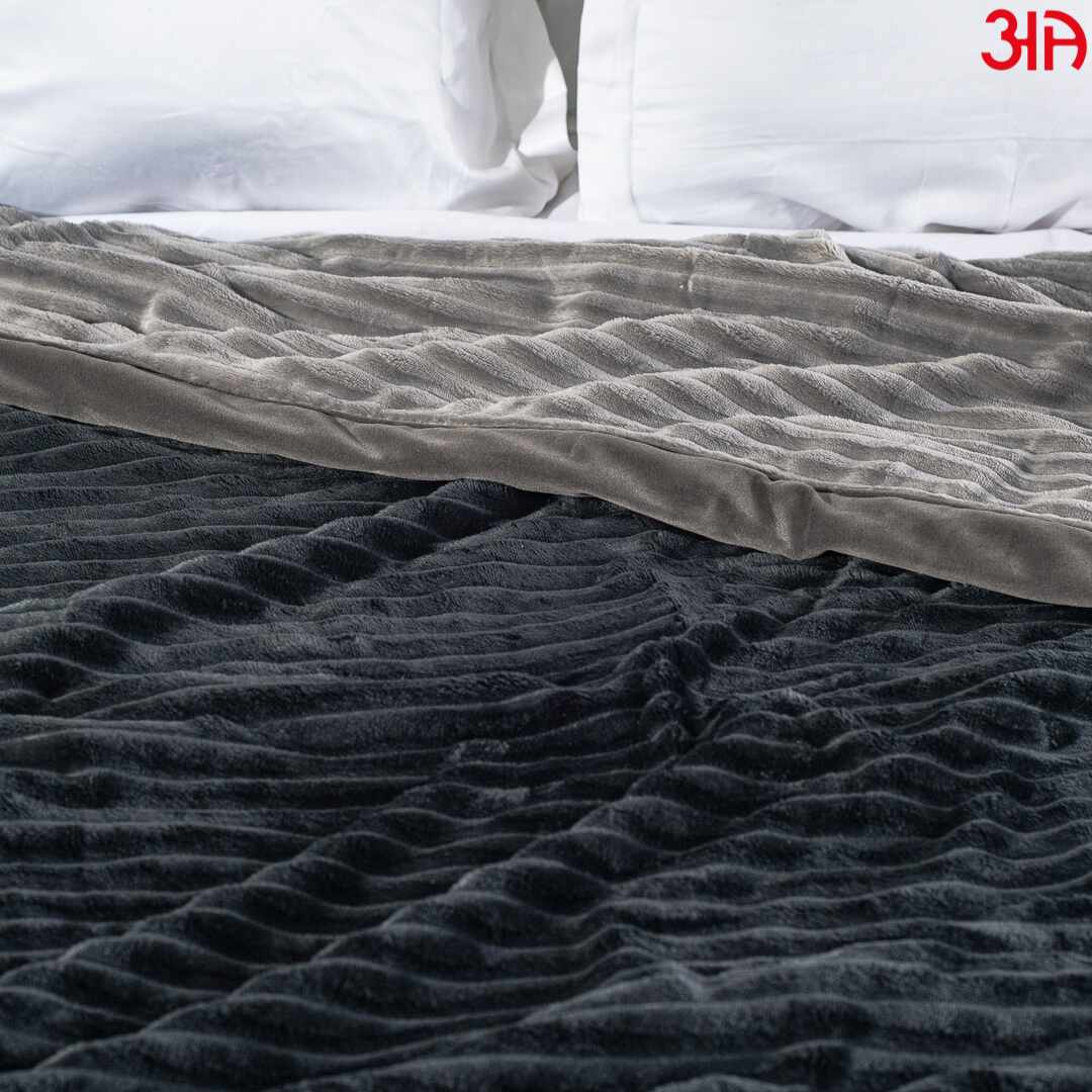 grey black AC Comforter6