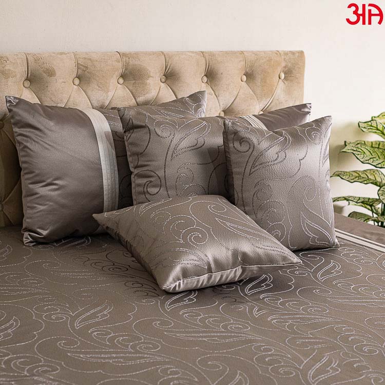 jacquard mix grey bed cover 2