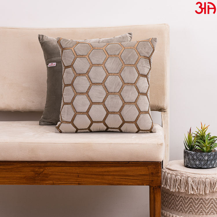 hexagon zari embossed cushion grey2