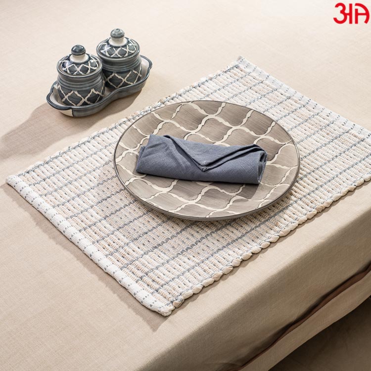 ivory handloom table mat2