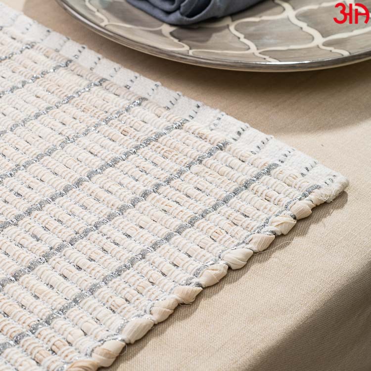 ivory handloom table mat3