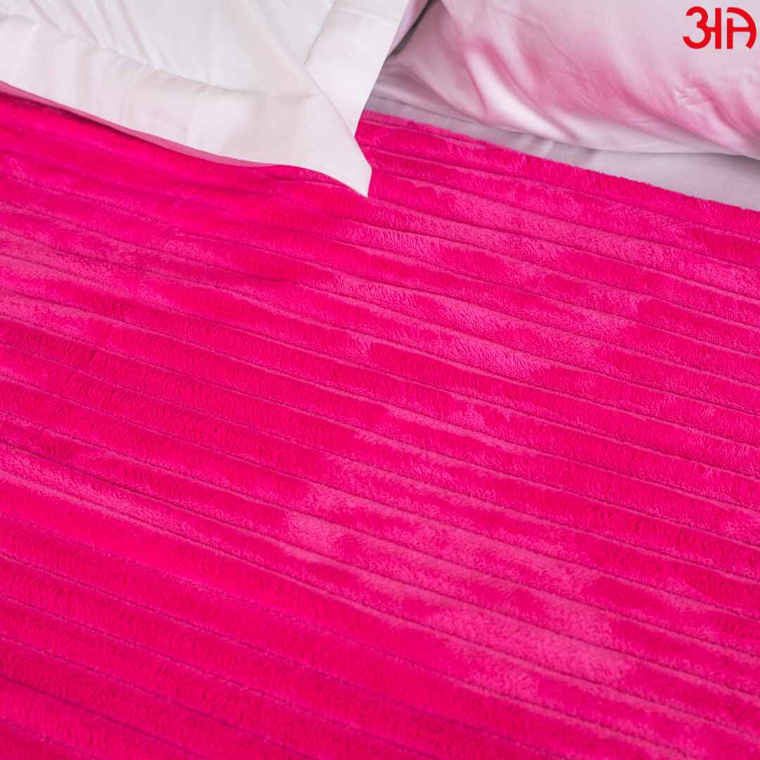 Pink Red AC Comforter3