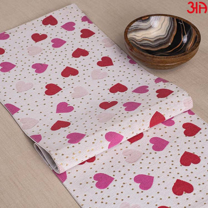 red pink heart table runner3