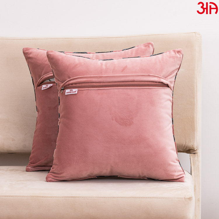 pink velvet emboss cushions4